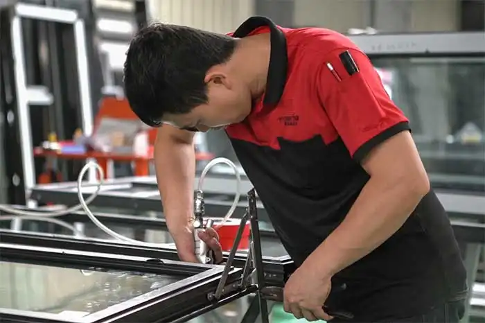 WANJIA window door energy efficiency wanjia factory production technician 2