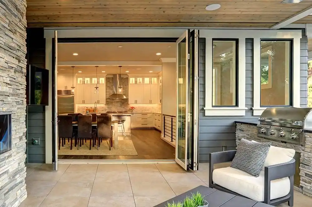 wanjia-window-door-blog-upvc-aluminum-bi-fold-doors-contrast-banner-1
